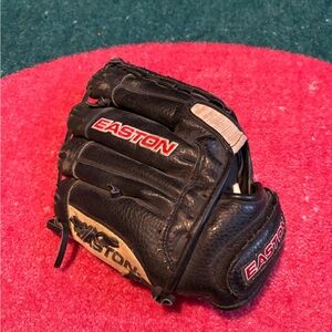 Kids baseball catcher glove